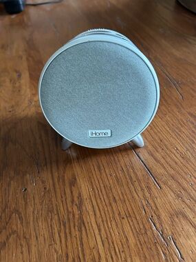 iHome Alarm Clock in Light Gray and White